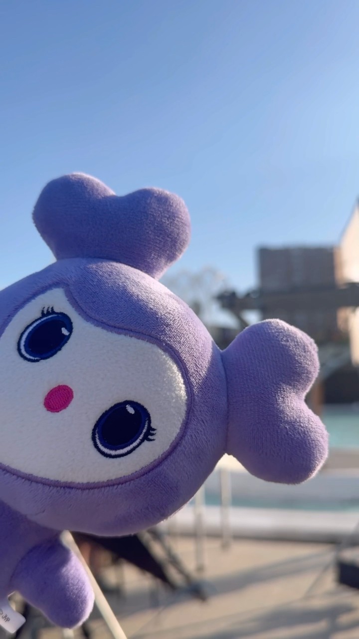 Check out SANA’s style?